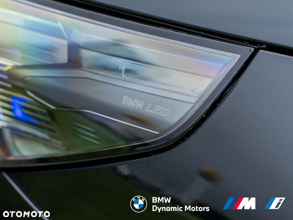 BMW Seria 5 520d xDrive Touring - 9