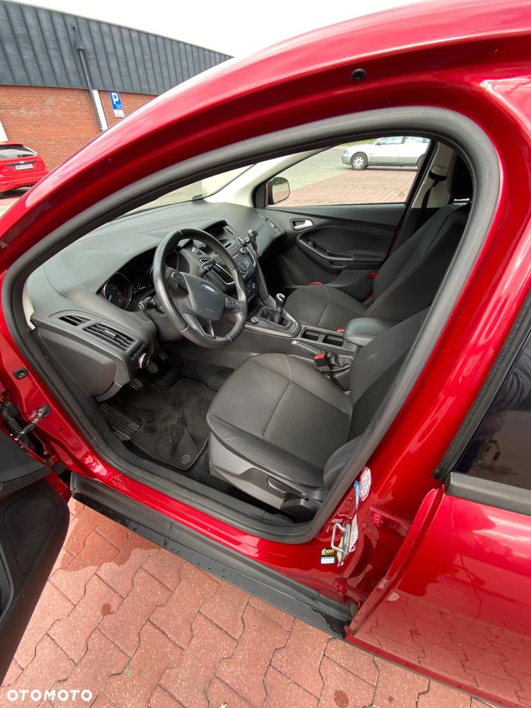 Ford Focus 1.6 Trend - 5