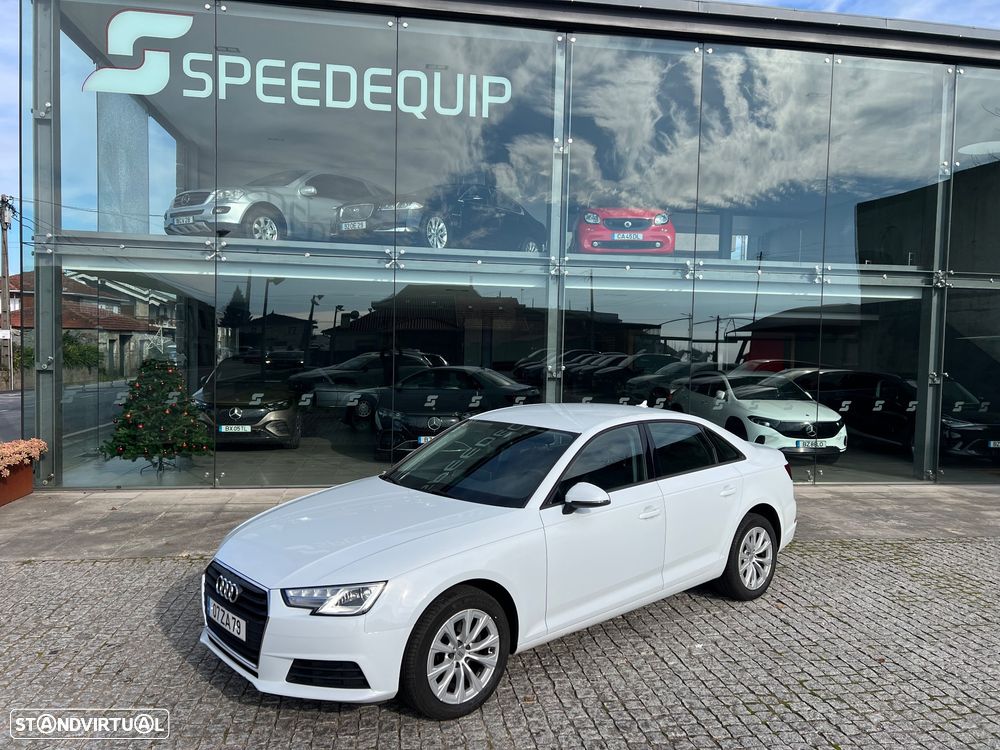 Audi A4 35 TDI Sport S tronic - 1
