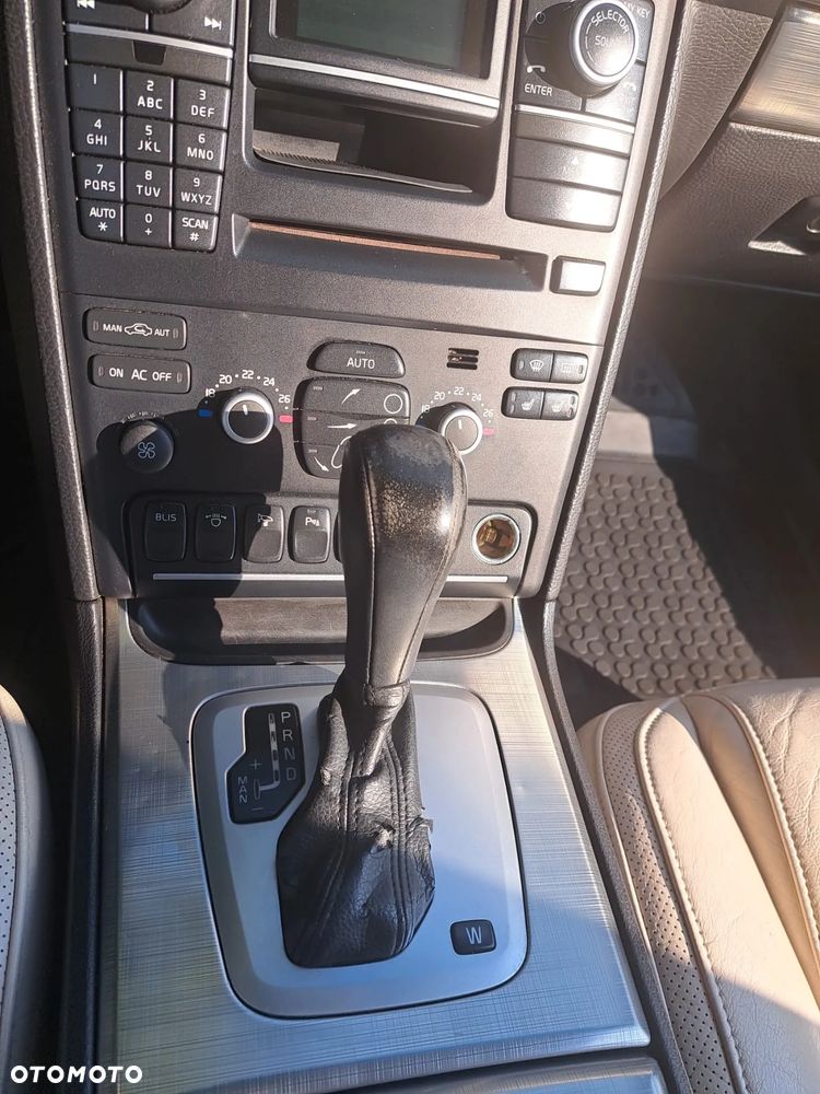 Volvo XC 90 - 22