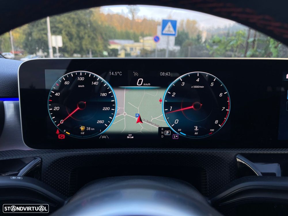 Mercedes-Benz A 180 7G-DCT AMG Line - 51