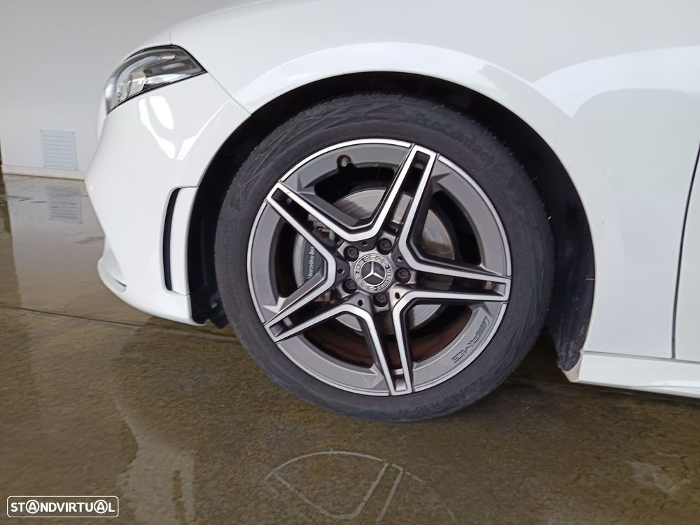 Mercedes-Benz A 200 AMG Line - 11
