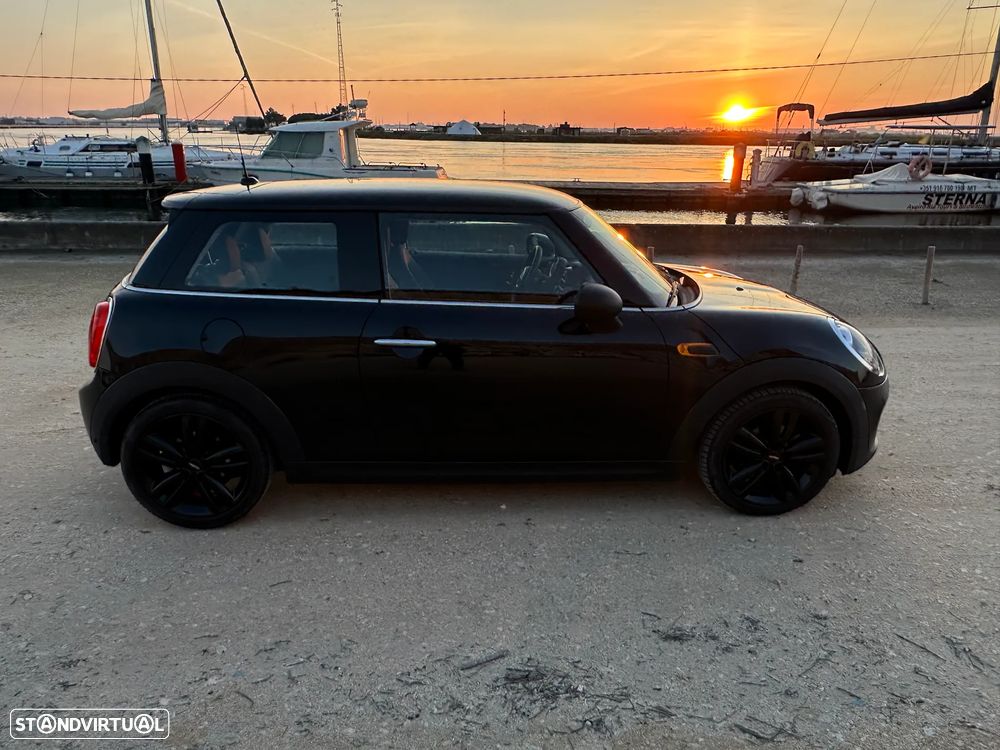 MINI 3 Portas One - 33