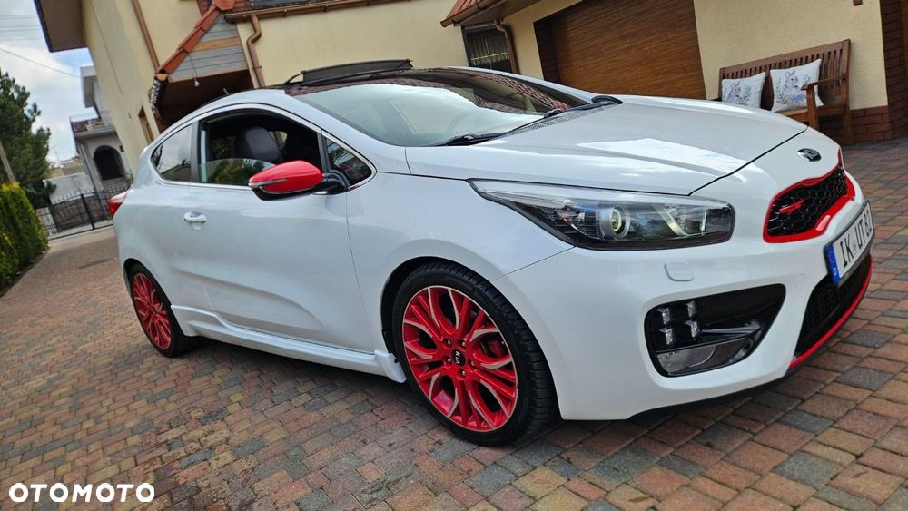 Kia Ceed - 10