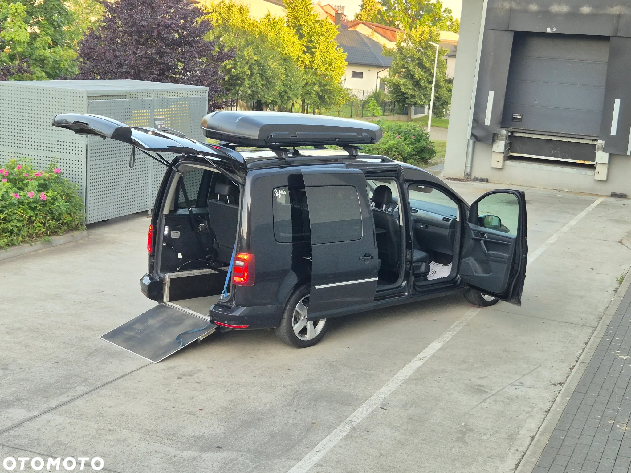 Volkswagen Caddy 2.0 TDI (7-Si.) DSG Maxi Highline - 4
