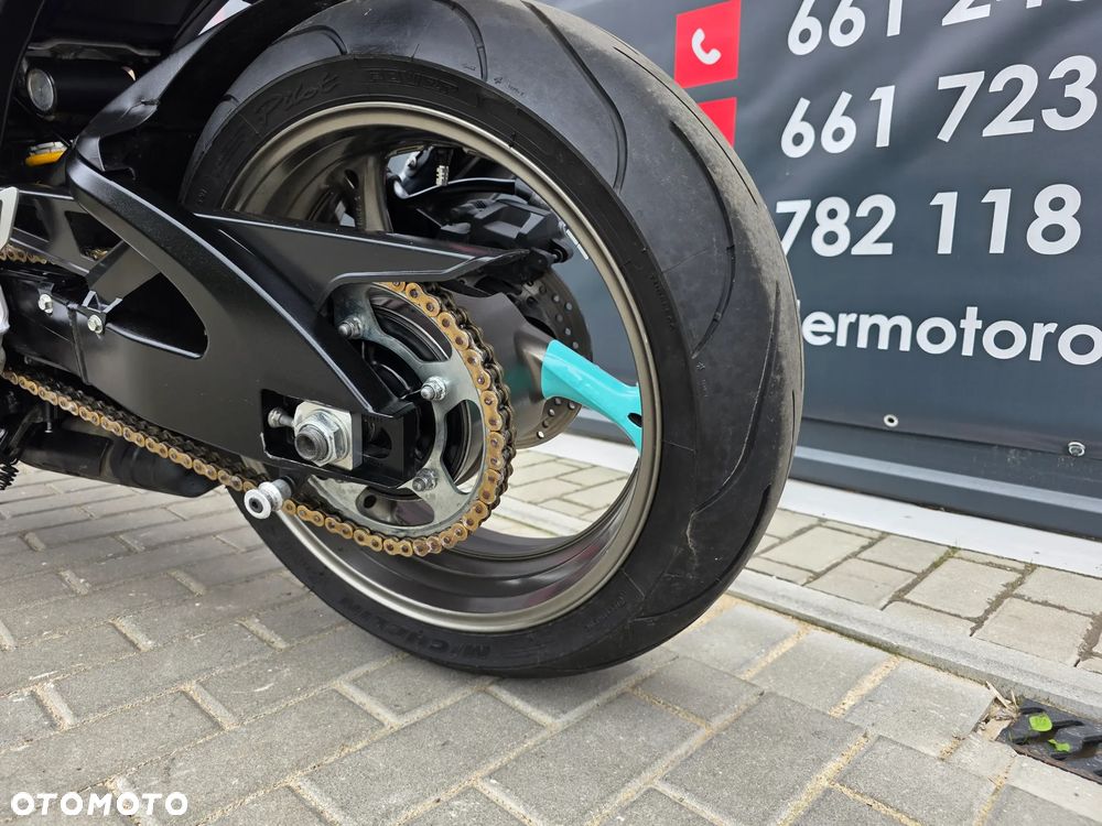 Suzuki GSX-R - 26