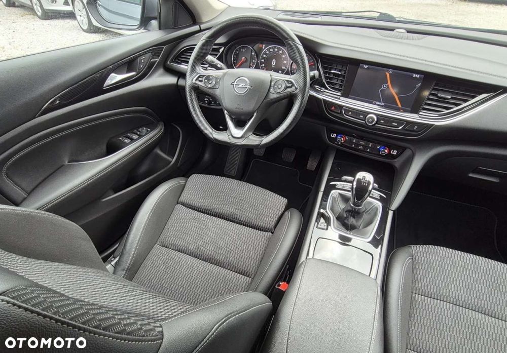 Opel Insignia - 9