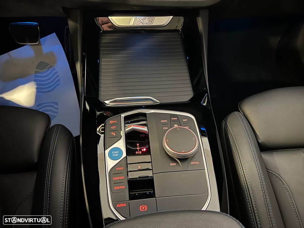 BMW iX3 M Sport Impressive - 25