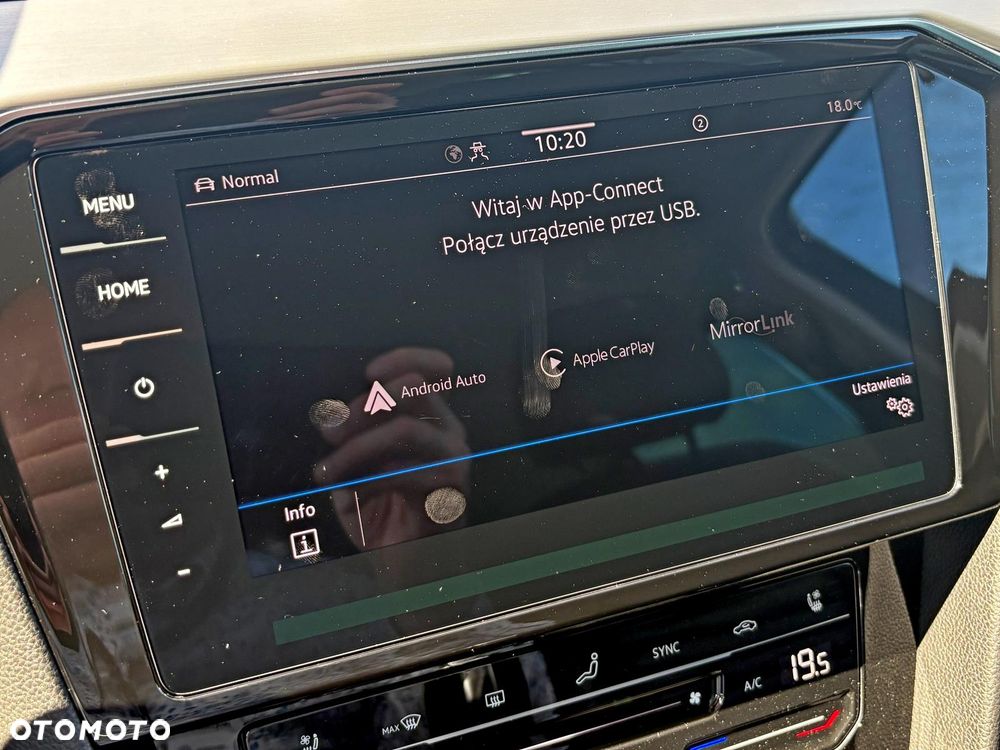 Volkswagen Passat Variant 2.0 TDI Elegance DSG - 25