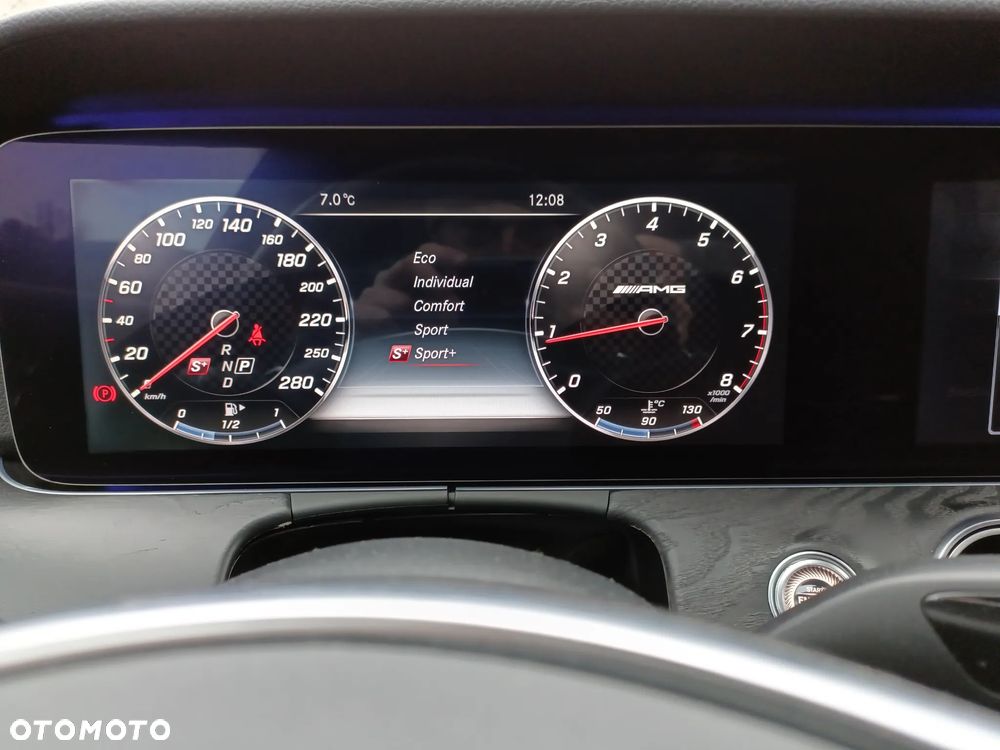 Mercedes-Benz Klasa E 43 AMG 4-Matic - 28