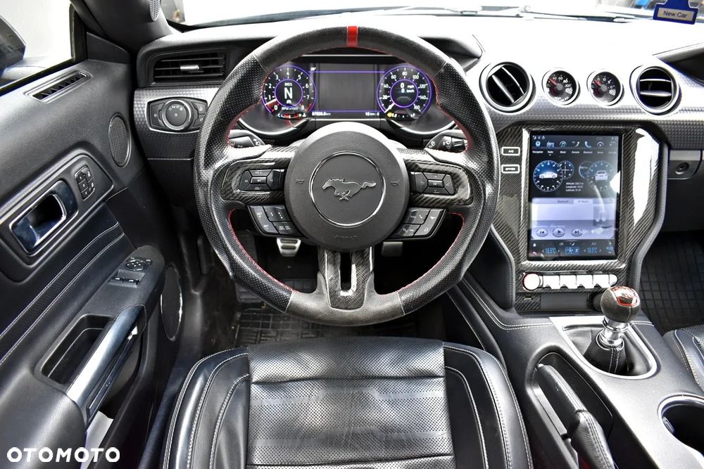 Ford Mustang 5.0 V8 GT - 9