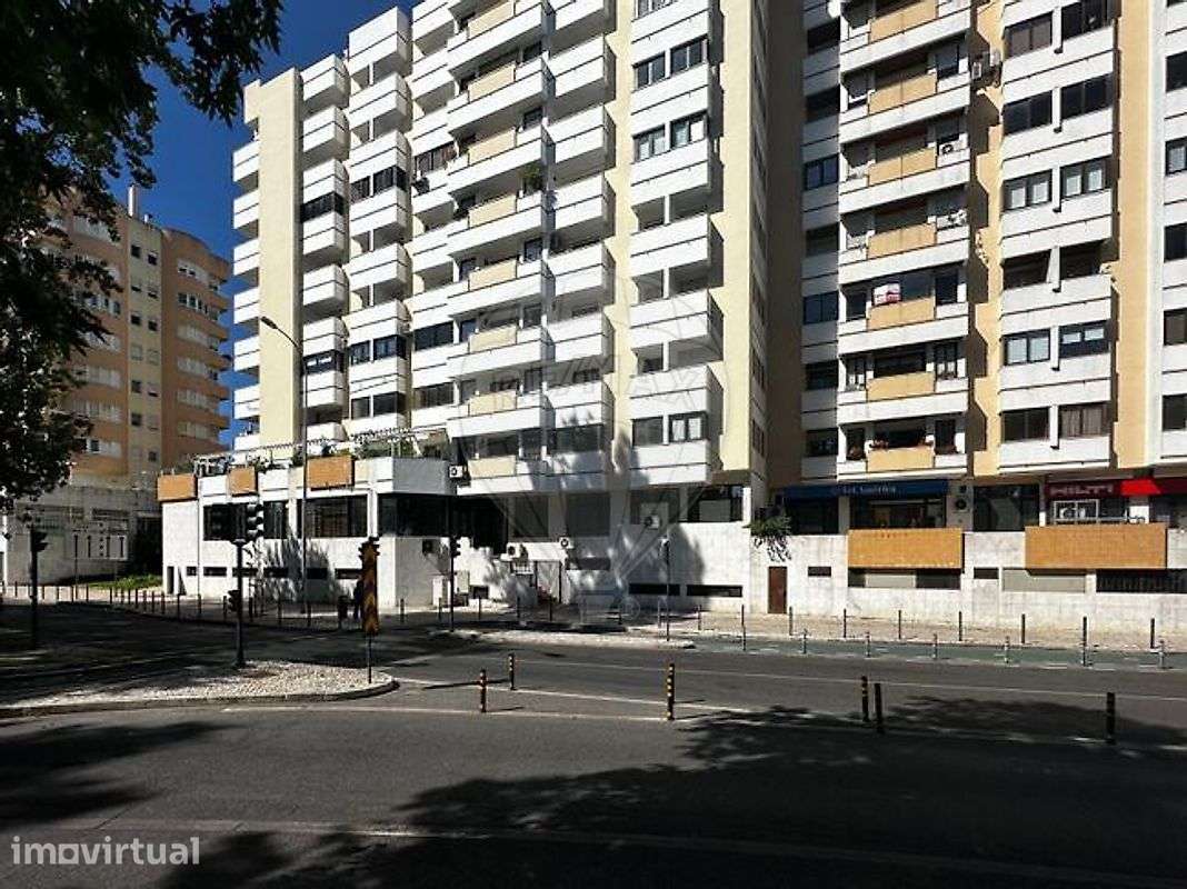 Apartamento T6 para venda - Grande imagem: 2/14
