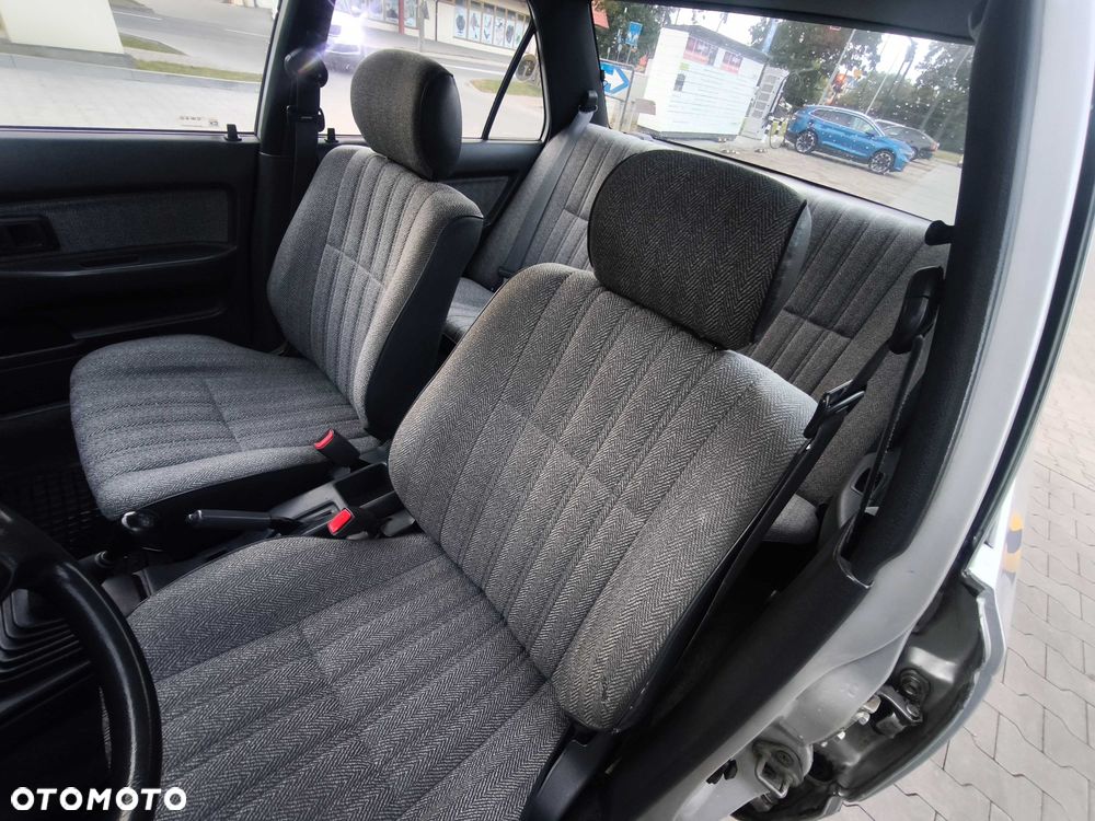 Toyota Corolla - 7