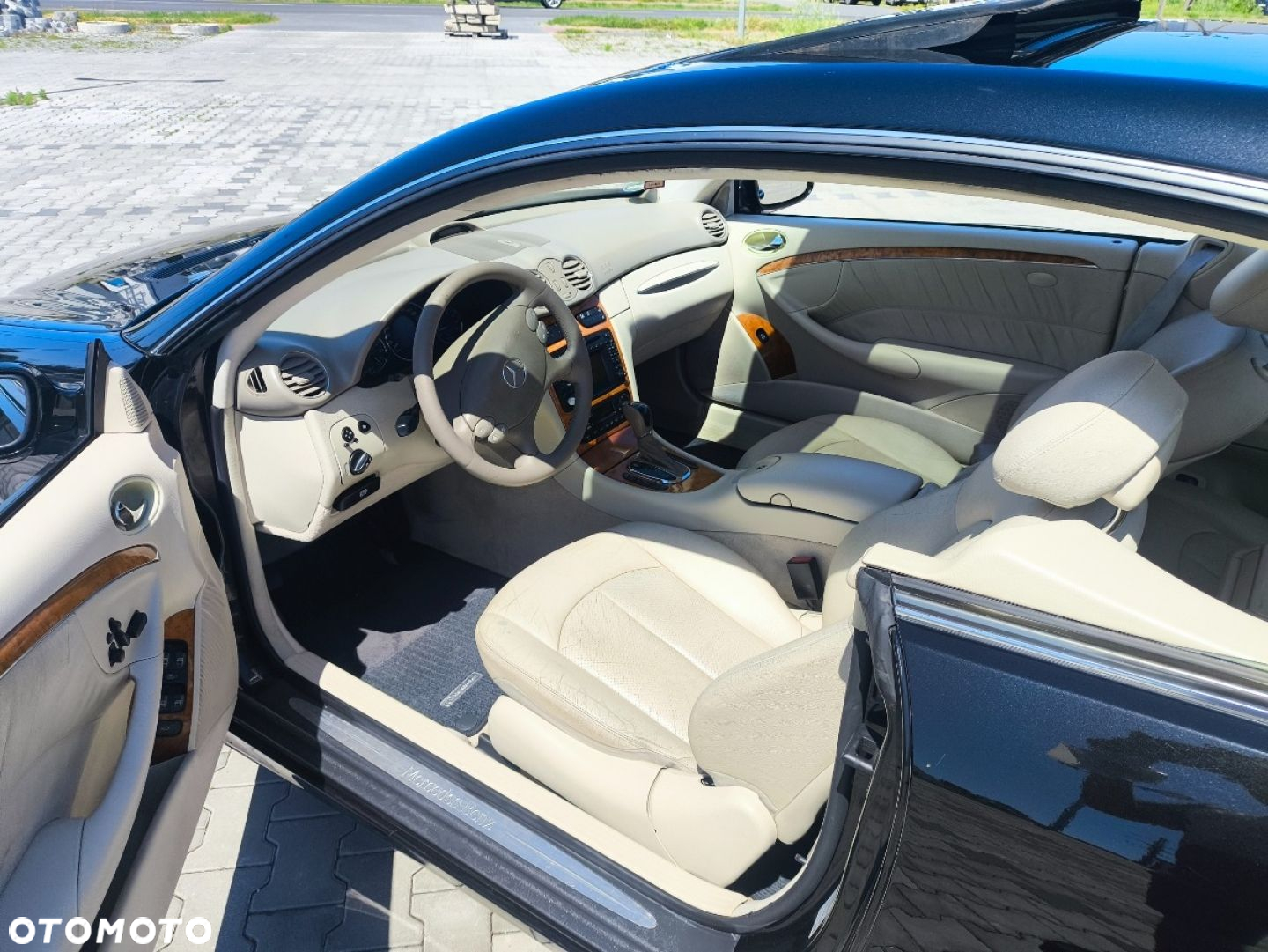 Mercedes-Benz CLK - 6