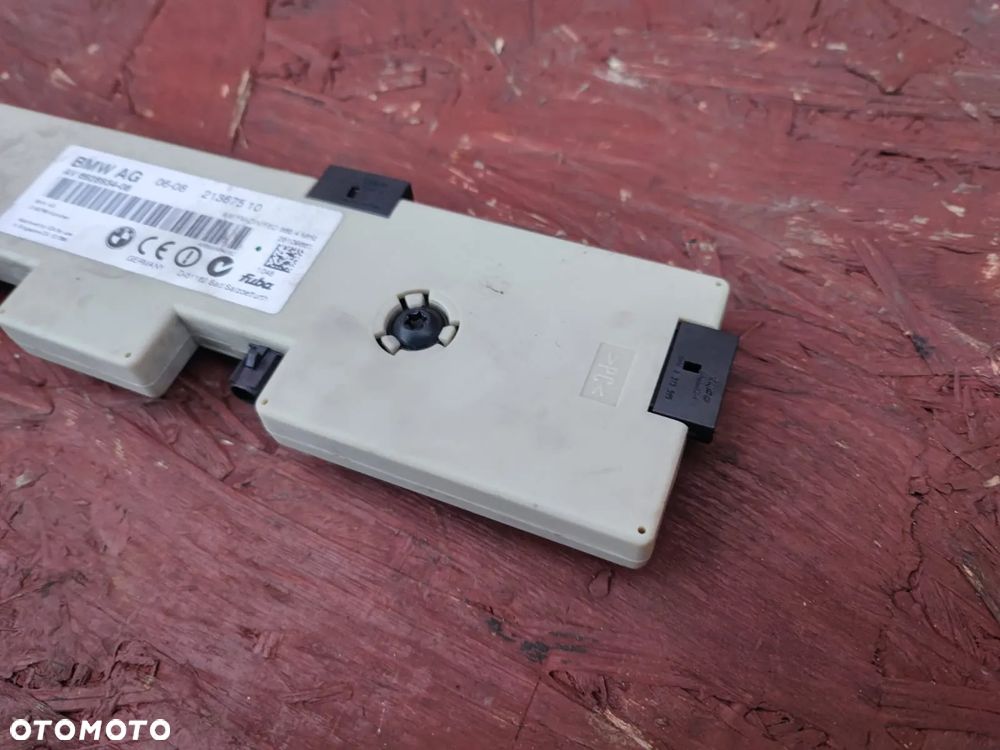 BMW E82 / E90 / E90 LCI / E92 / E92 LCI. ORYGINALNY MODUŁ ANTENY DIVERSITY / WZMACNIACZ ANTENY O NR: 6 928 934 / 9 187 658 OEM. DZIAŁAJĄCY W 100%. - 4