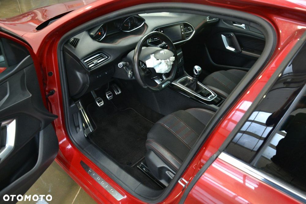 Peugeot 308 - 9