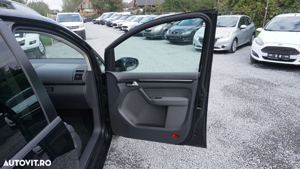 Volkswagen Touran 1.4 TSI DSG Comfortline - 9
