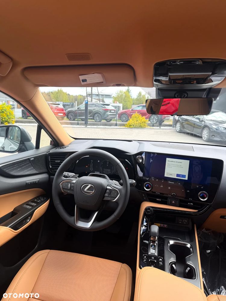 Lexus NX 450h+ Omotenashi AWD - 12