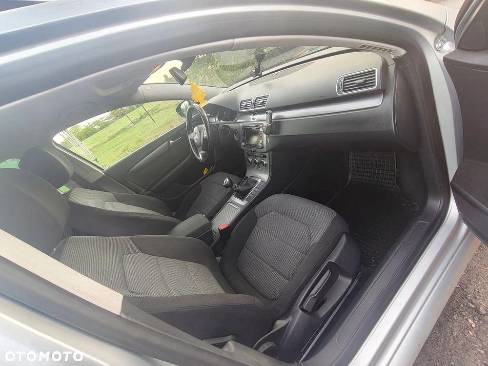 Volkswagen Passat 2.0 TDI Highline - 5