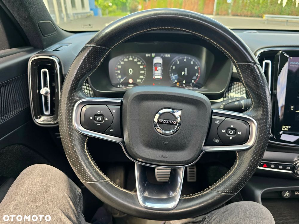 Volvo XC 40 - 33