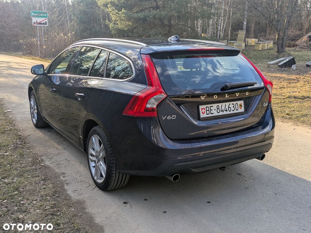 Volvo V60 D4 AWD Summum - 10