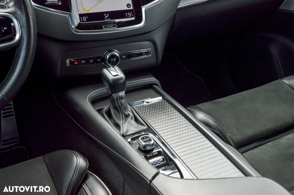 Volvo XC 90 D5 AWD R-Design - 30