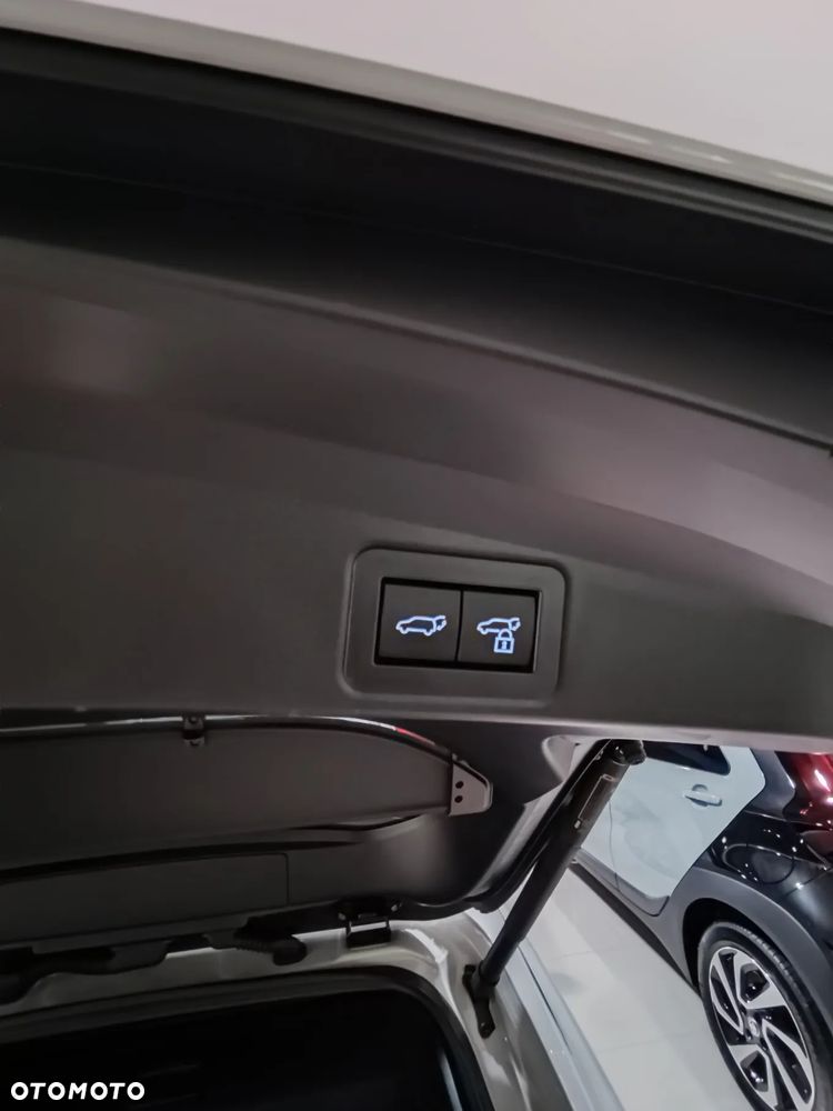 Toyota Corolla 1.8 Hybrid Style - 24