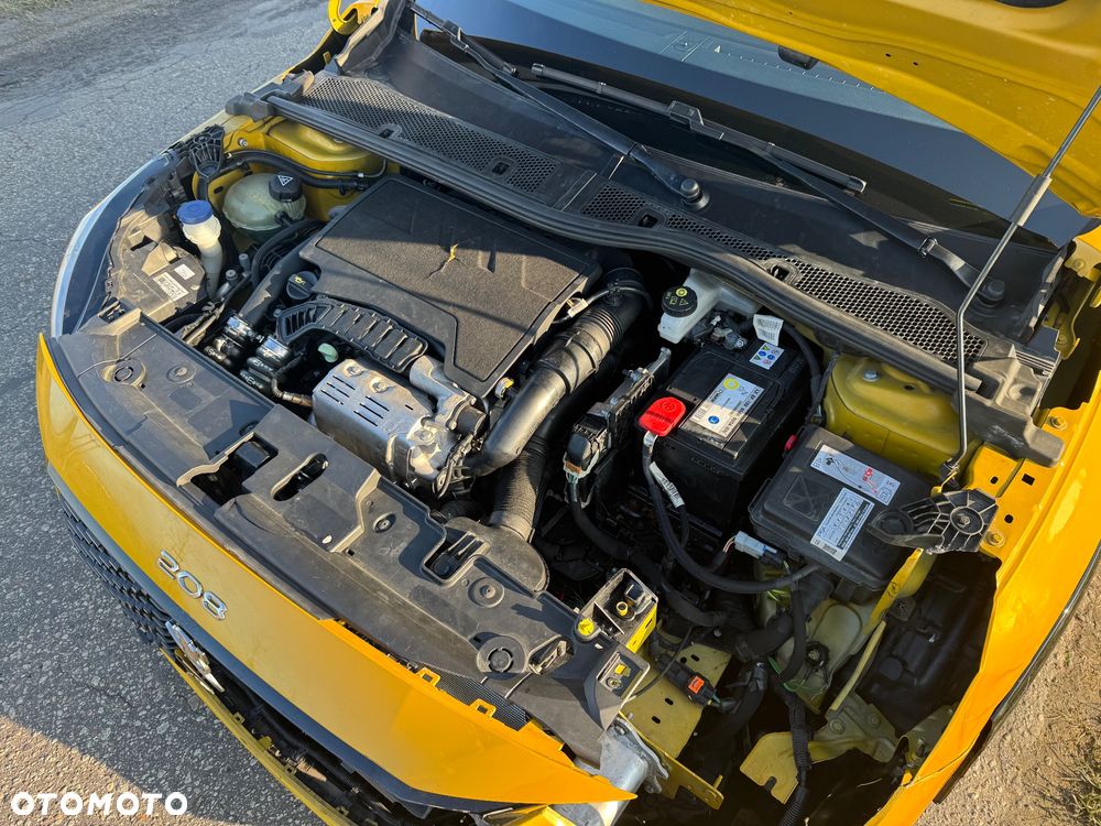 Peugeot 208 PureTech 100 EAT8 GT Pack - 17