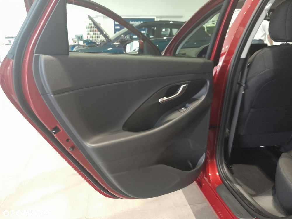 Hyundai i30 1.6 T-GDI Smart DCT - 22