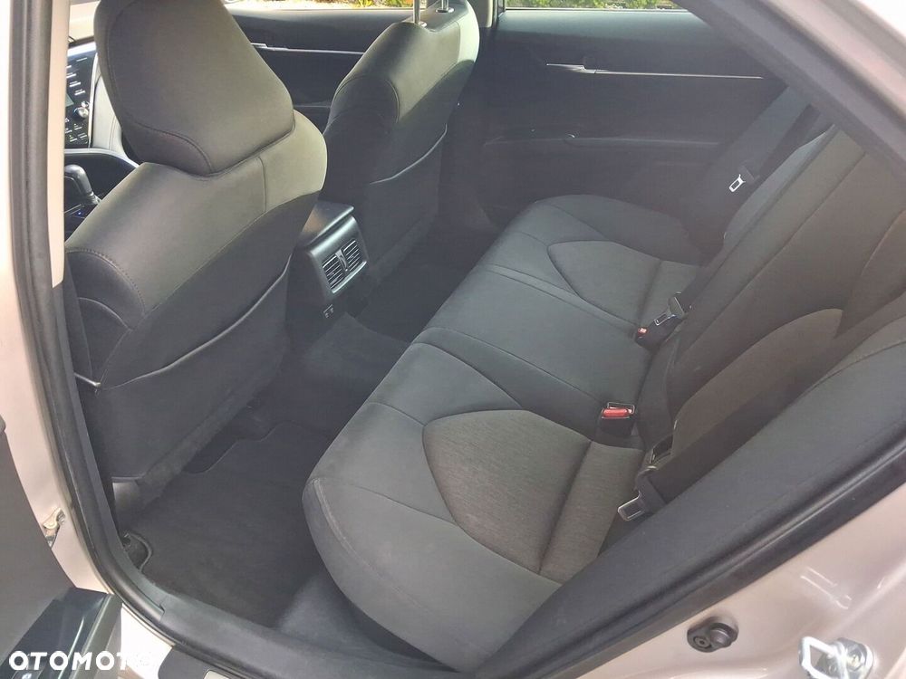 Toyota Camry 2.5 Hybrid Prestige CVT - 20