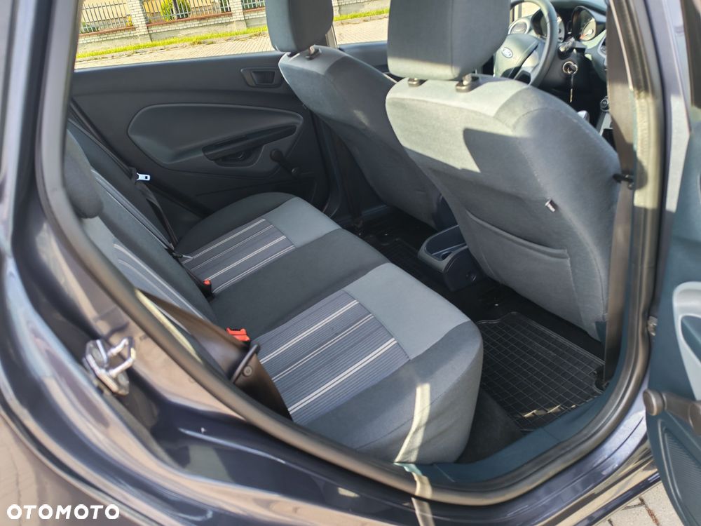 Ford Fiesta - 20
