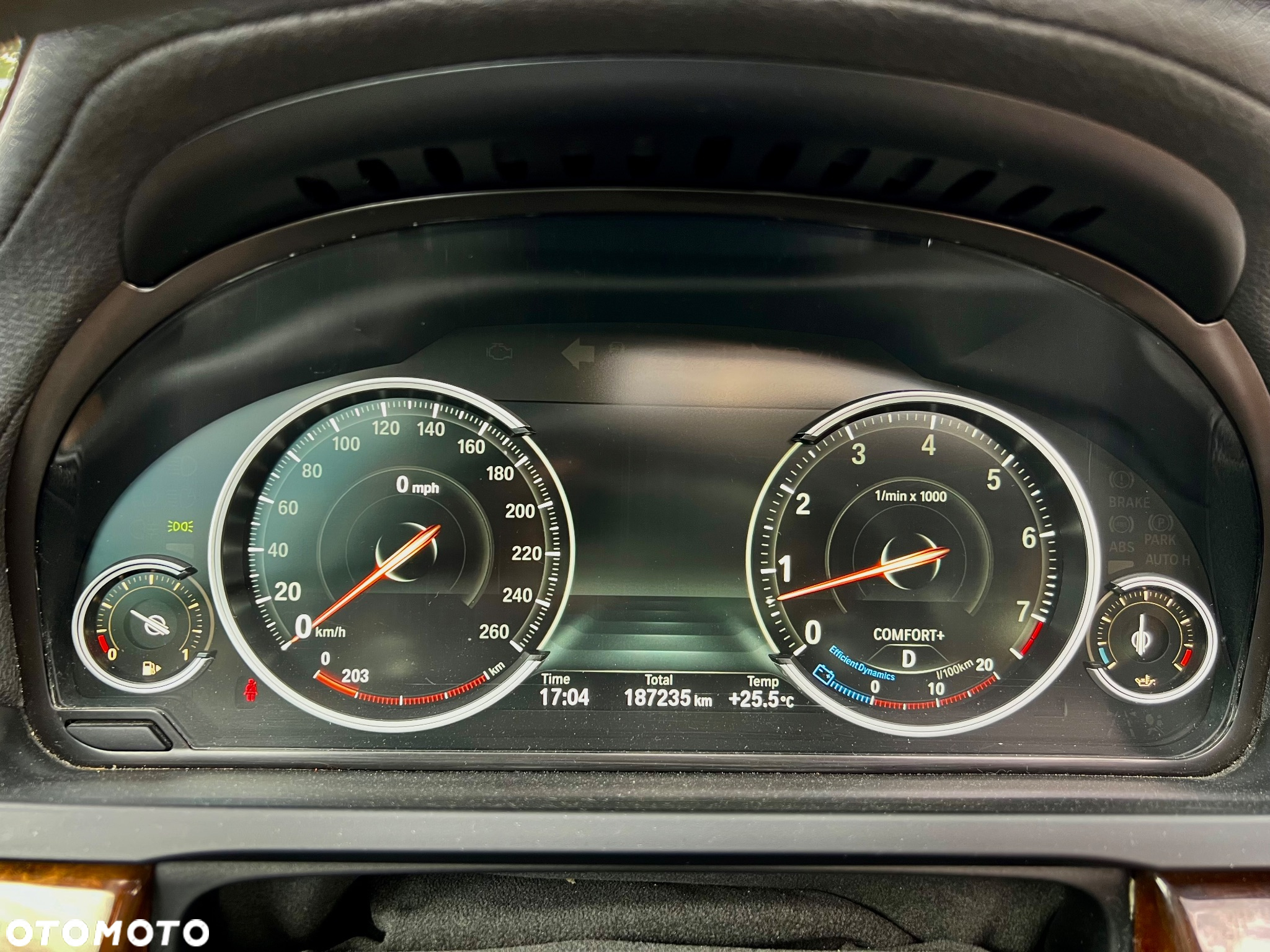 BMW Seria 7 740Li - 29
