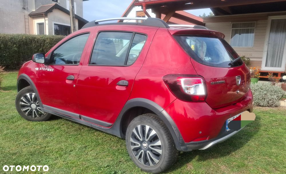 Dacia Sandero 0.9 TCe SL Celebration S&S EU6 - 4