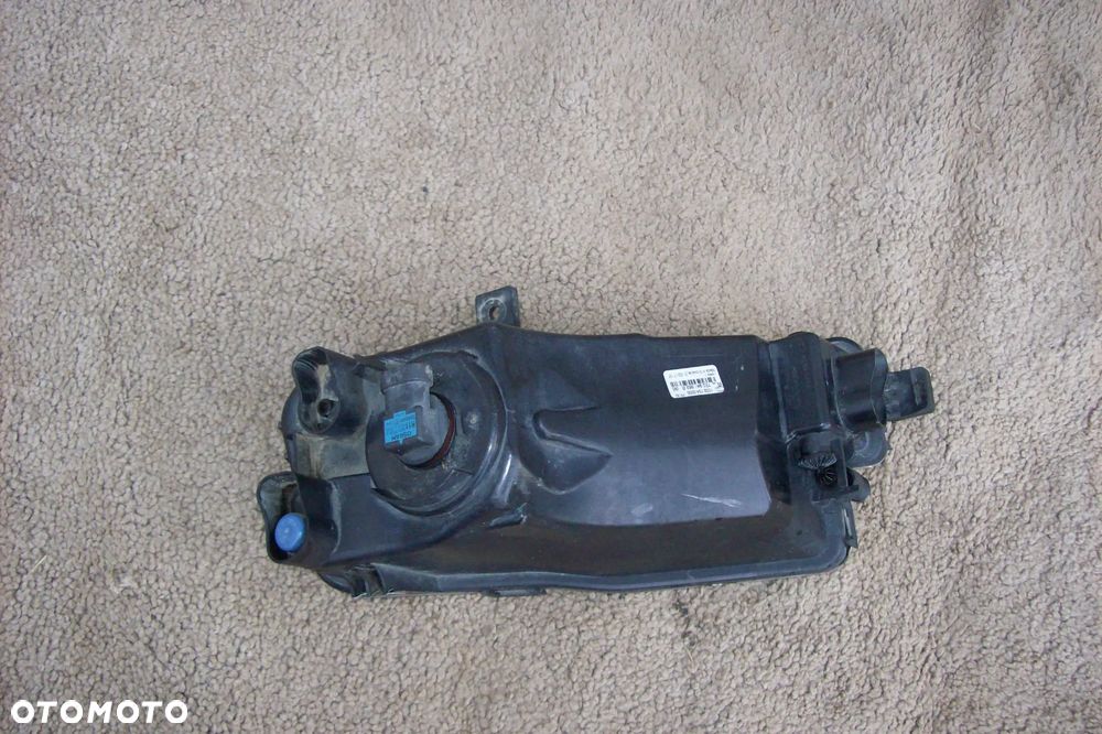 HALOGEN PRAWY VW T-6  7E0 - 5