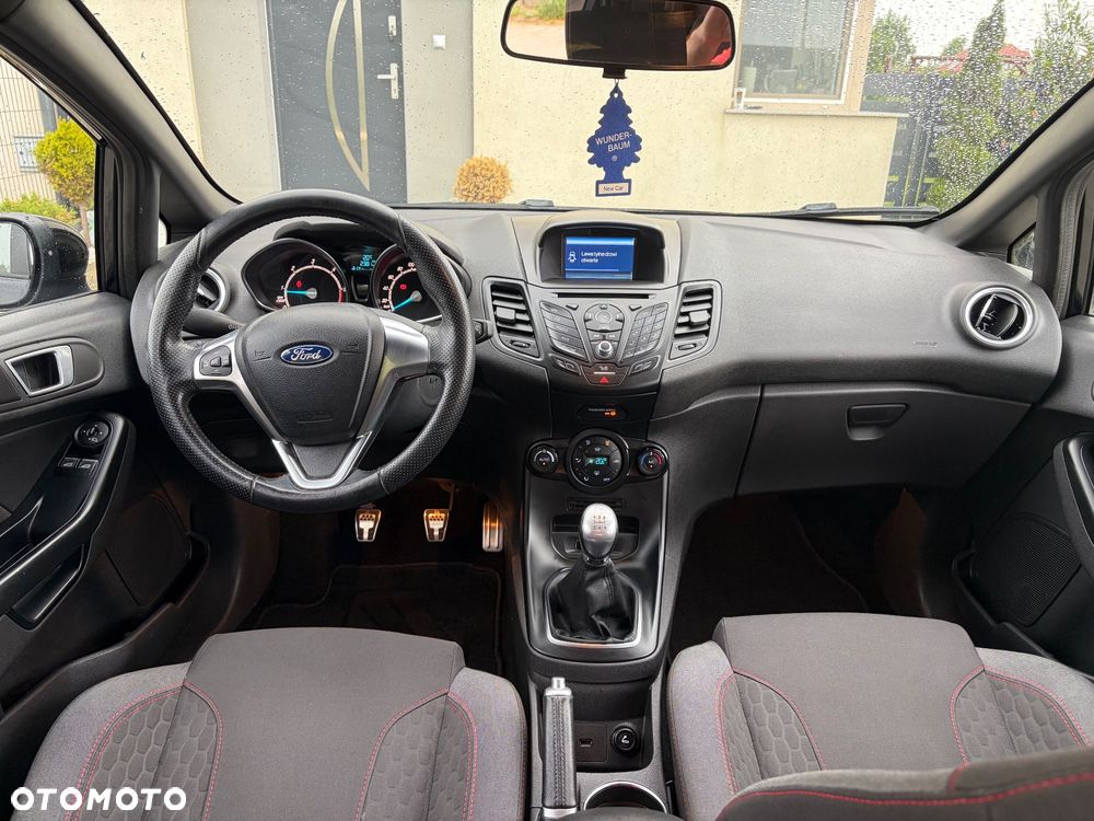 Ford Fiesta 1.5 TDCi ST-Line - 17
