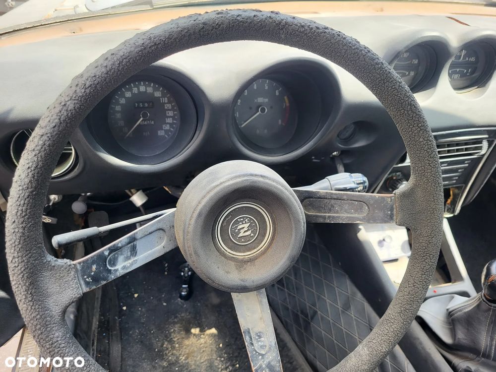 Nissan 280 ZX - 10