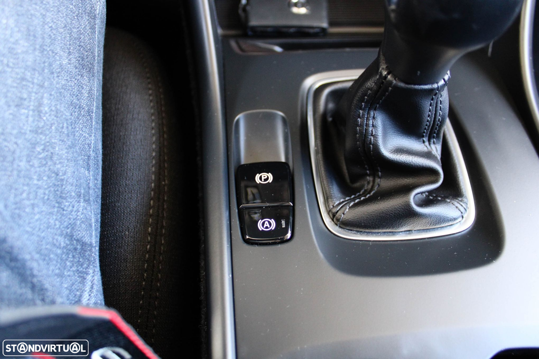Volvo XC 40 1.5 T2 Momentum Core - 48