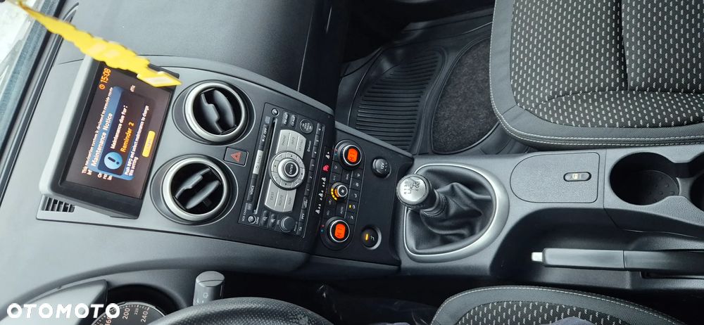 Nissan Qashqai+2 2.0 dCi DPF acenta - 17