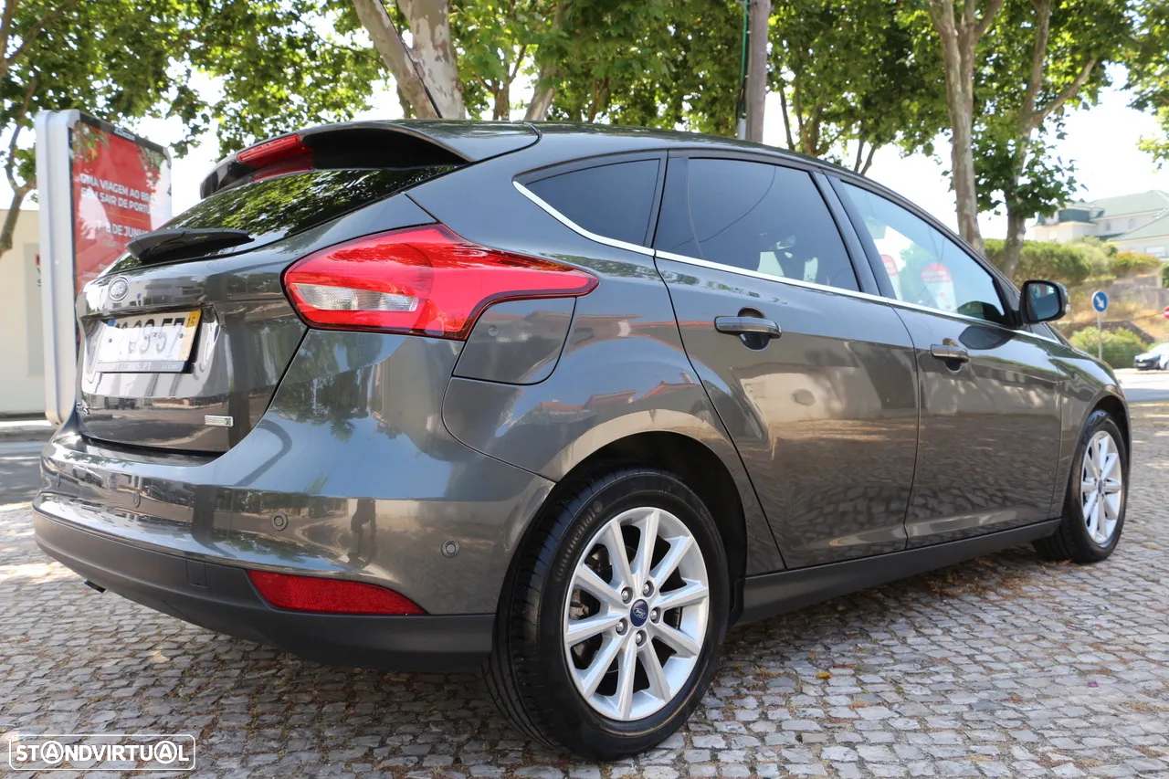 Ford Focus 1.0 SCTi Titanium - 6