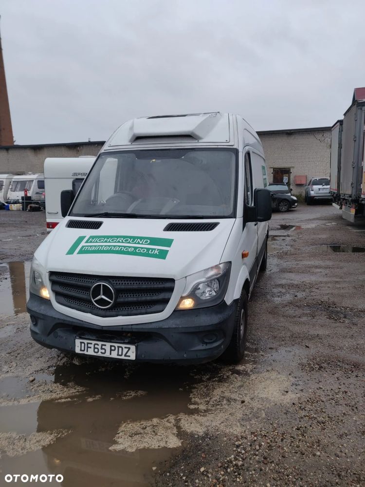 Mercedes-Benz Sprinter - 9
