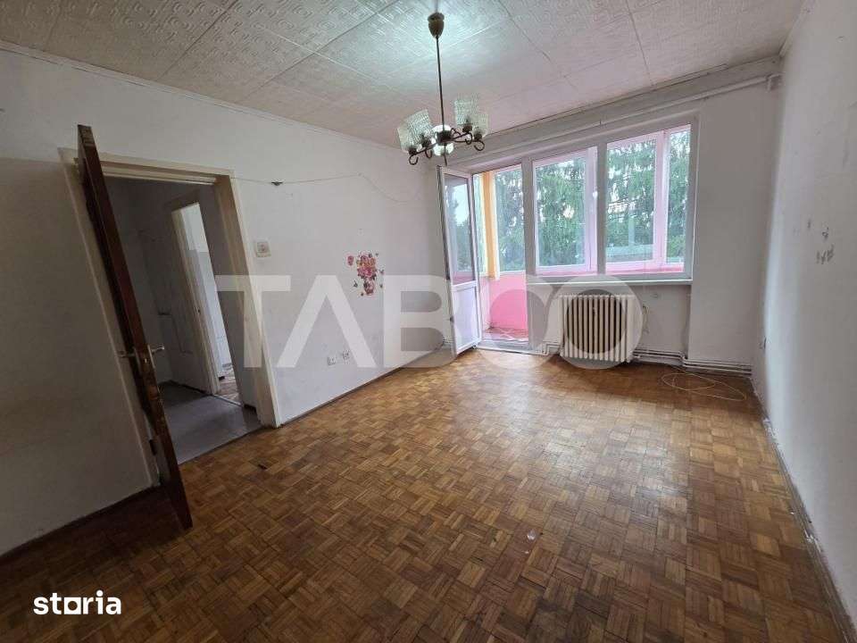 Apartament 2 camere semidecomandat zona V.Alecsandri se accepta schimb — fotografia 1
