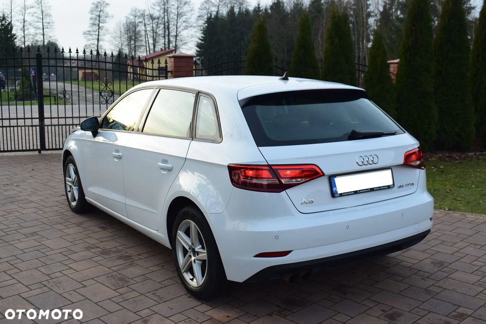 Audi A3 Sportback - 3