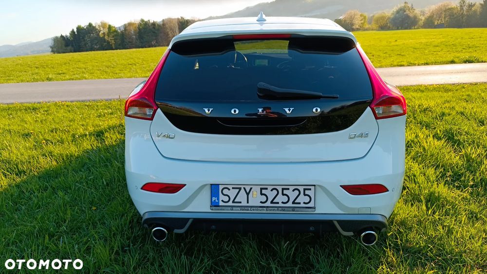 Volvo V40 D4 Geartronic RDesign - 21