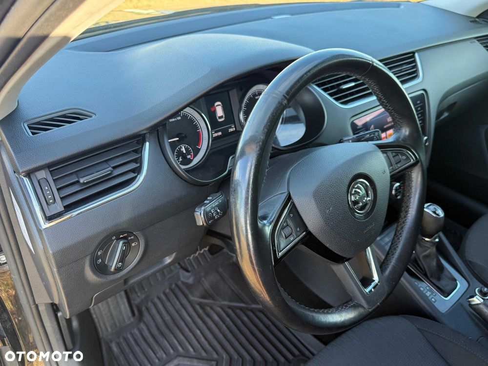 Skoda Octavia - 2