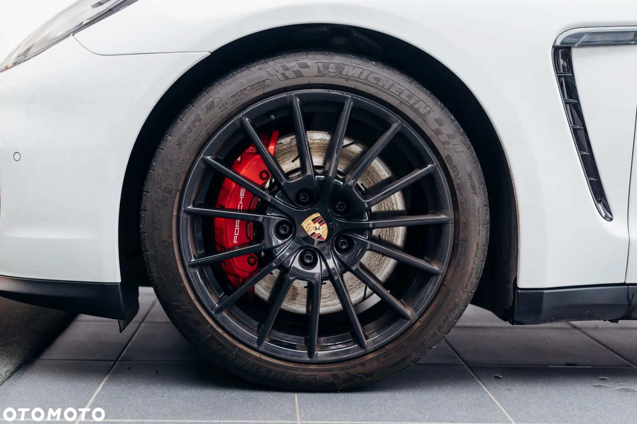 Porsche Panamera GTS - 39