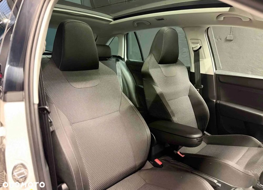 Skoda RAPID - 18