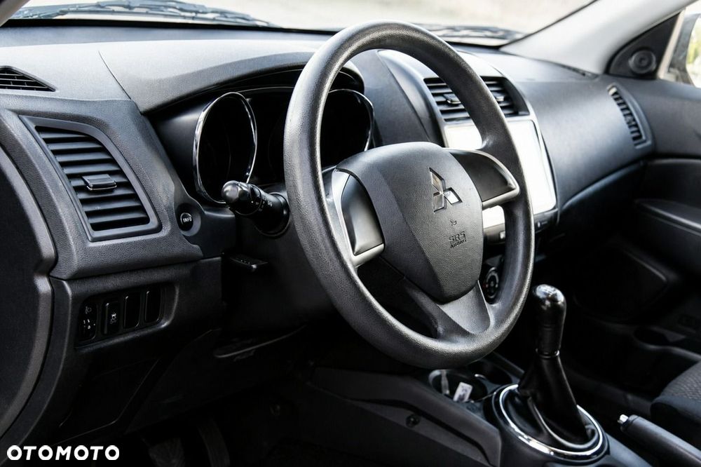 Mitsubishi ASX - 11