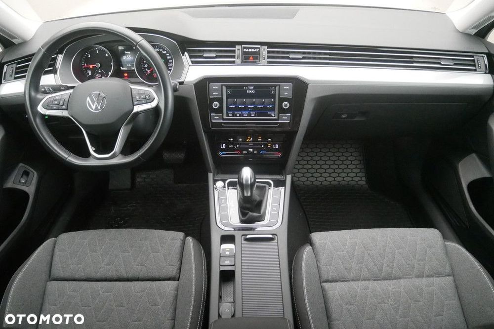 Volkswagen Passat Variant - 8