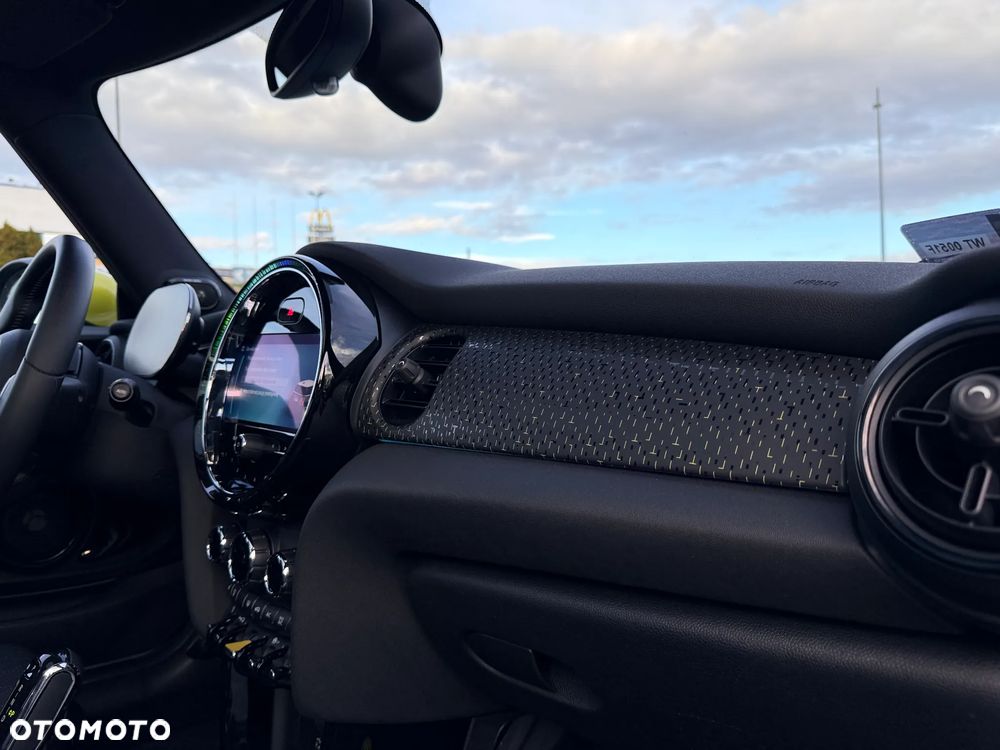 MINI Cooper SE Electric Trim - 25