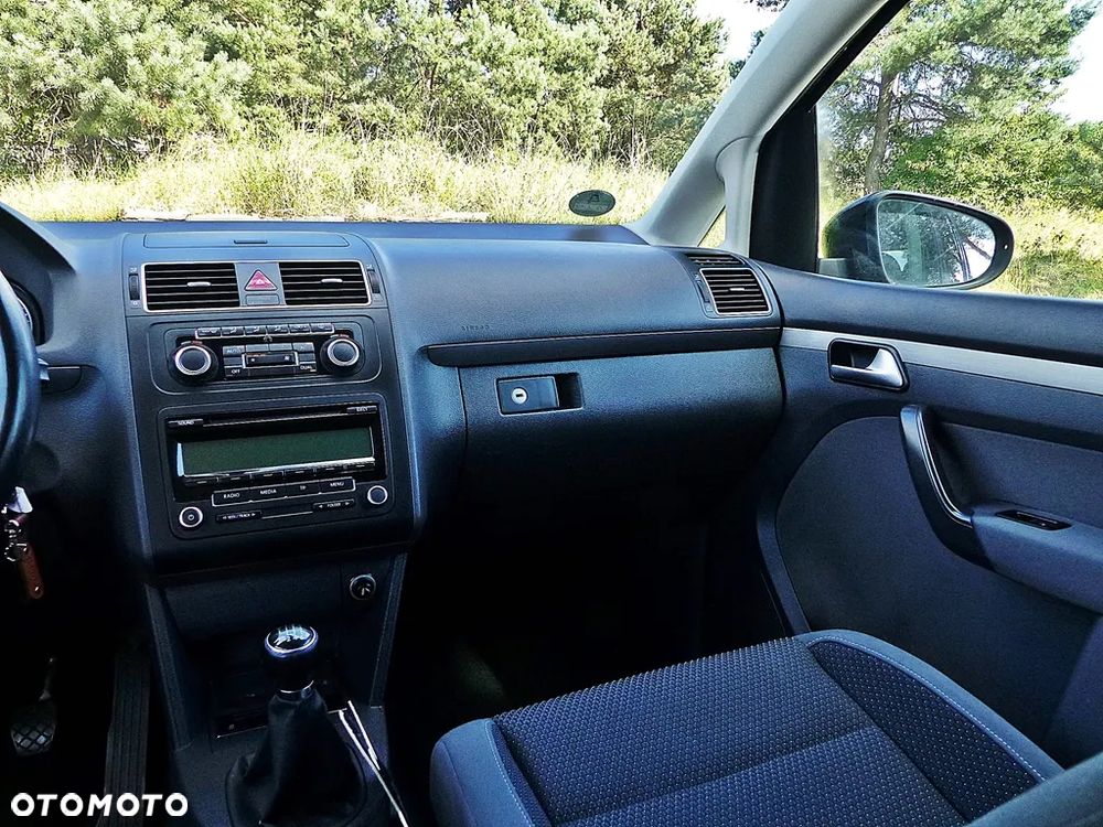 Volkswagen Touran 1.4 TSI Comfortline - 36